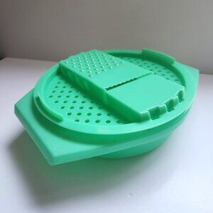 Tupperware Grater Bowl Container Green Cheese Vegetable Grater Vintage 7…